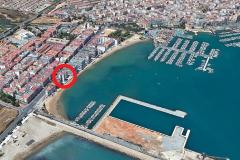 For sale stylishly renovated apartment directly on the beach in Torrevieja