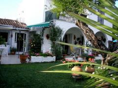 Charming detached 3/4 bed villa between Puerto Banus and Estepona on the “New Golden Mile”