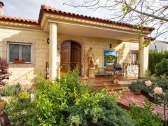 CHARMING CHALET!!!