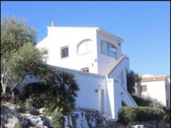 Charming big house with the mountains and gardens view