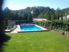 Country villa with annex and private pool.
