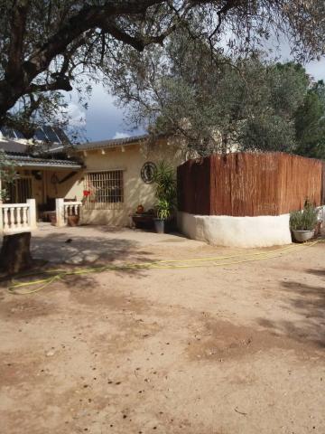 Rustic Country House, Casa Ravilo, 140sq.m, off grid, in the middle of an olive grove,